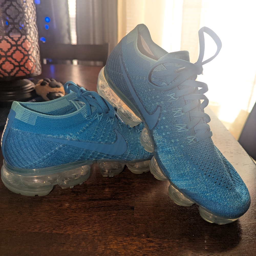 Nike Vapormax Flynit - Picture 4 of 7